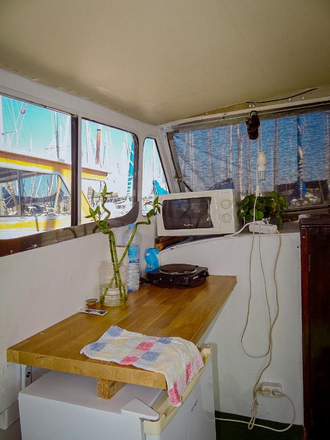 Hotel Precioso Barco En Barcelona à Badalona Extérieur photo